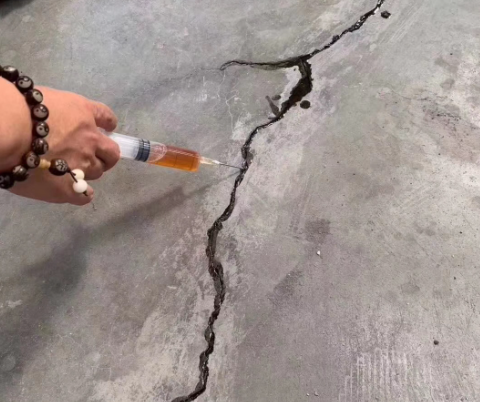 白马井镇混凝土裂缝修补技术详解​
